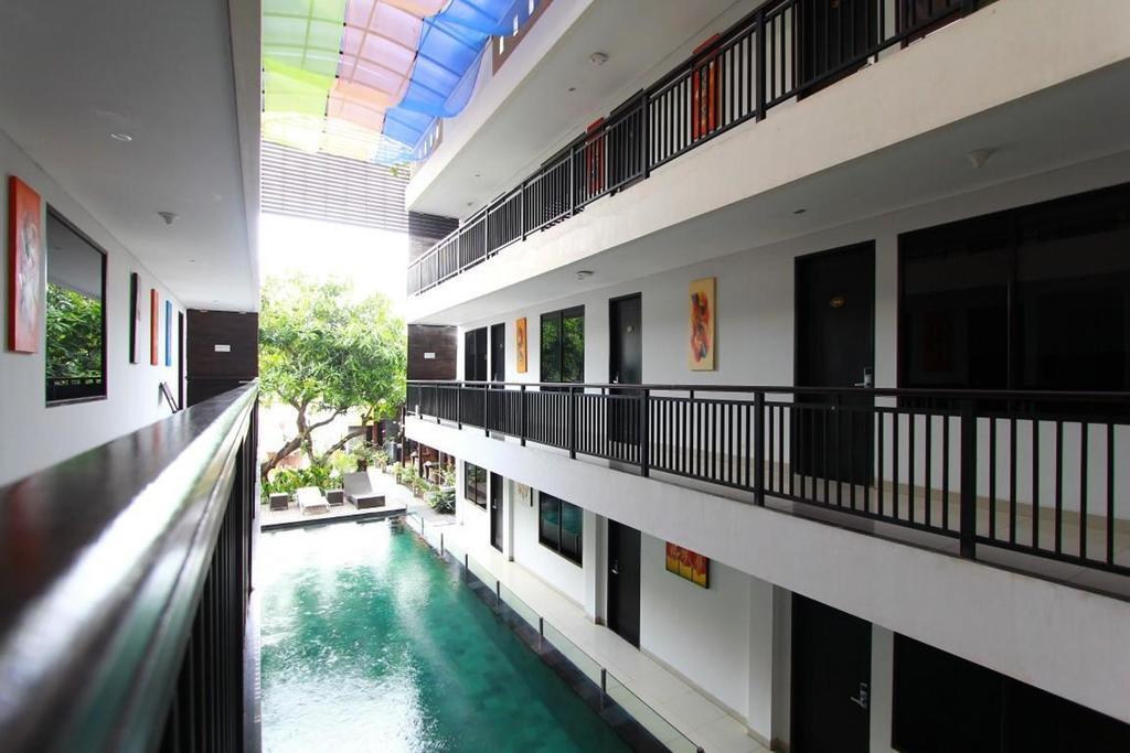 Gosyen Hotel Legian Extérieur photo