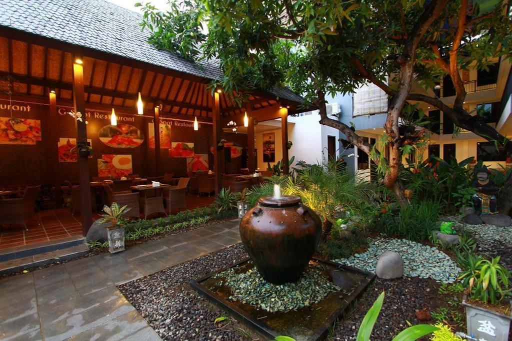 Gosyen Hotel Legian Extérieur photo