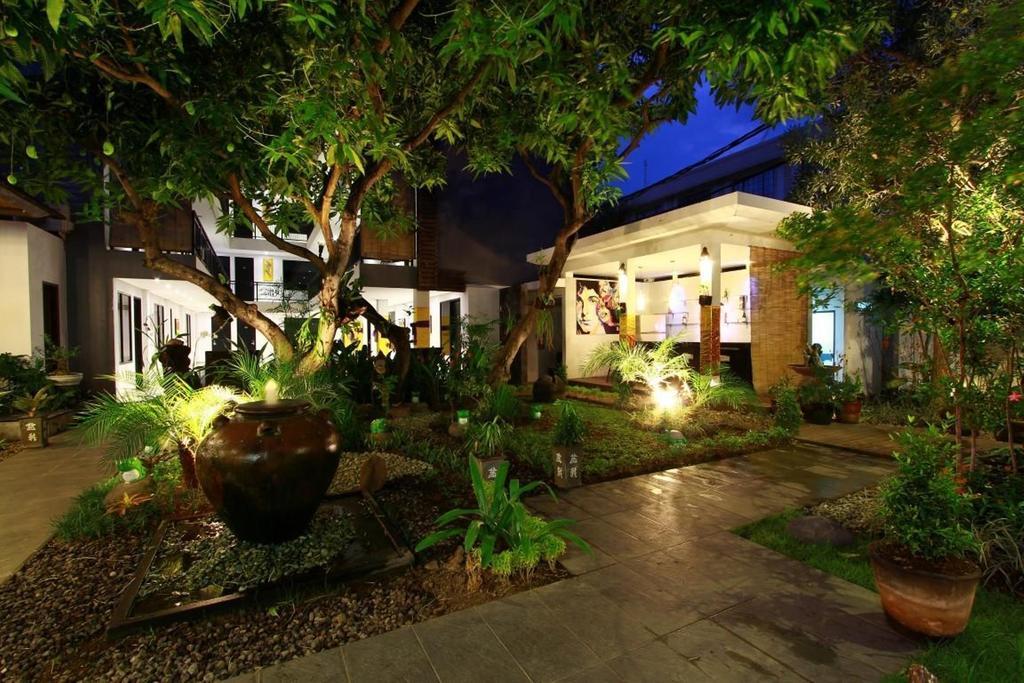Gosyen Hotel Legian Extérieur photo