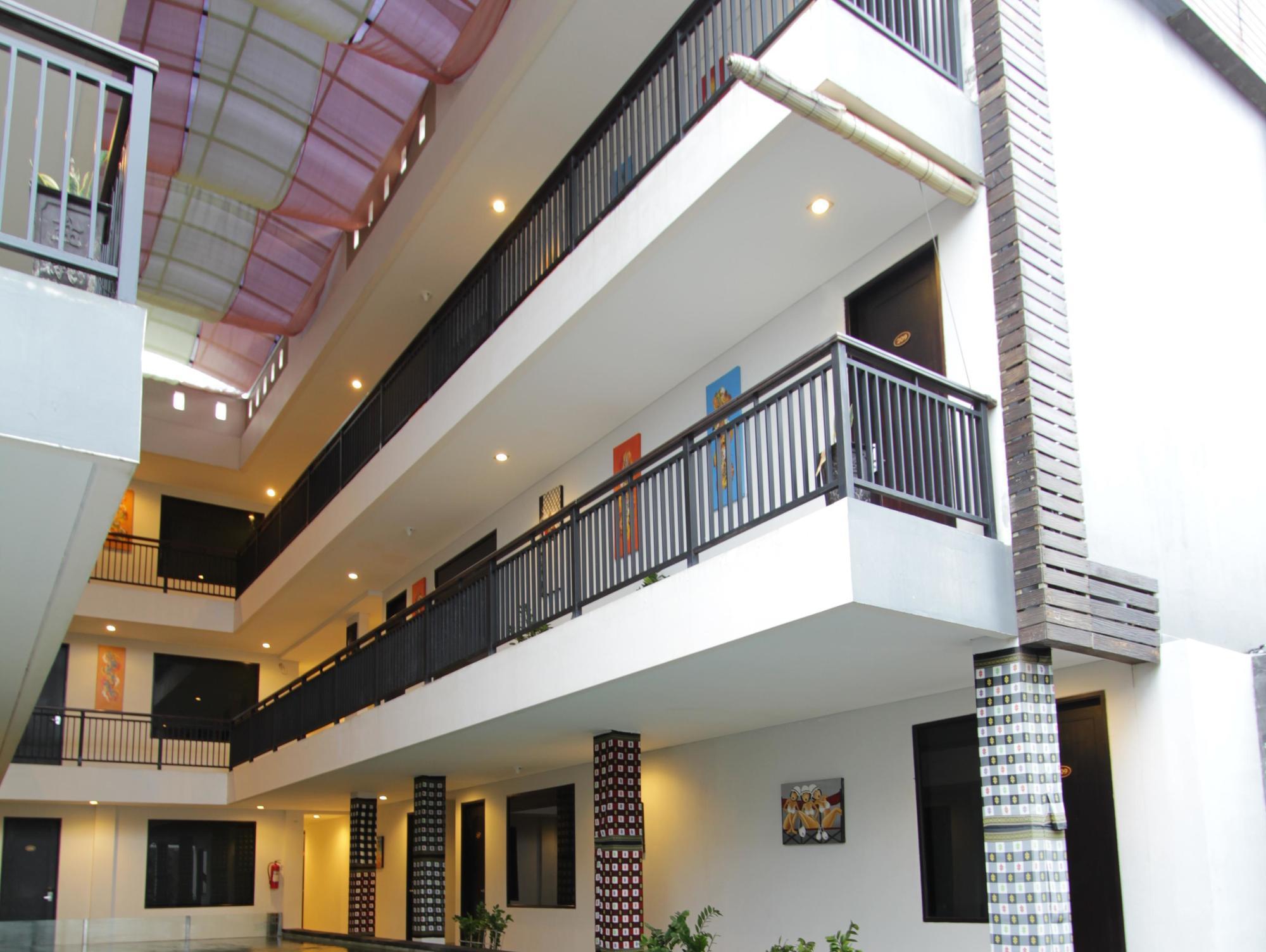 Gosyen Hotel Legian Extérieur photo