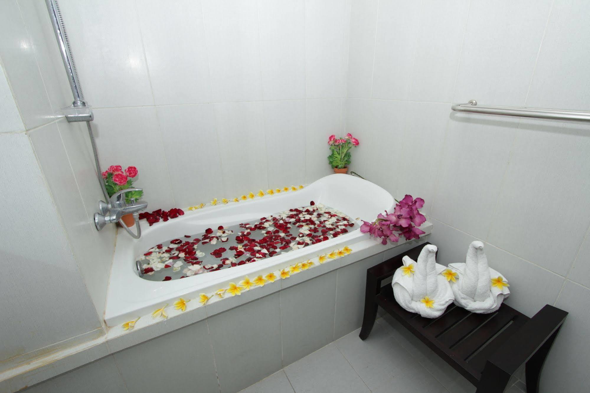 Gosyen Hotel Legian Extérieur photo