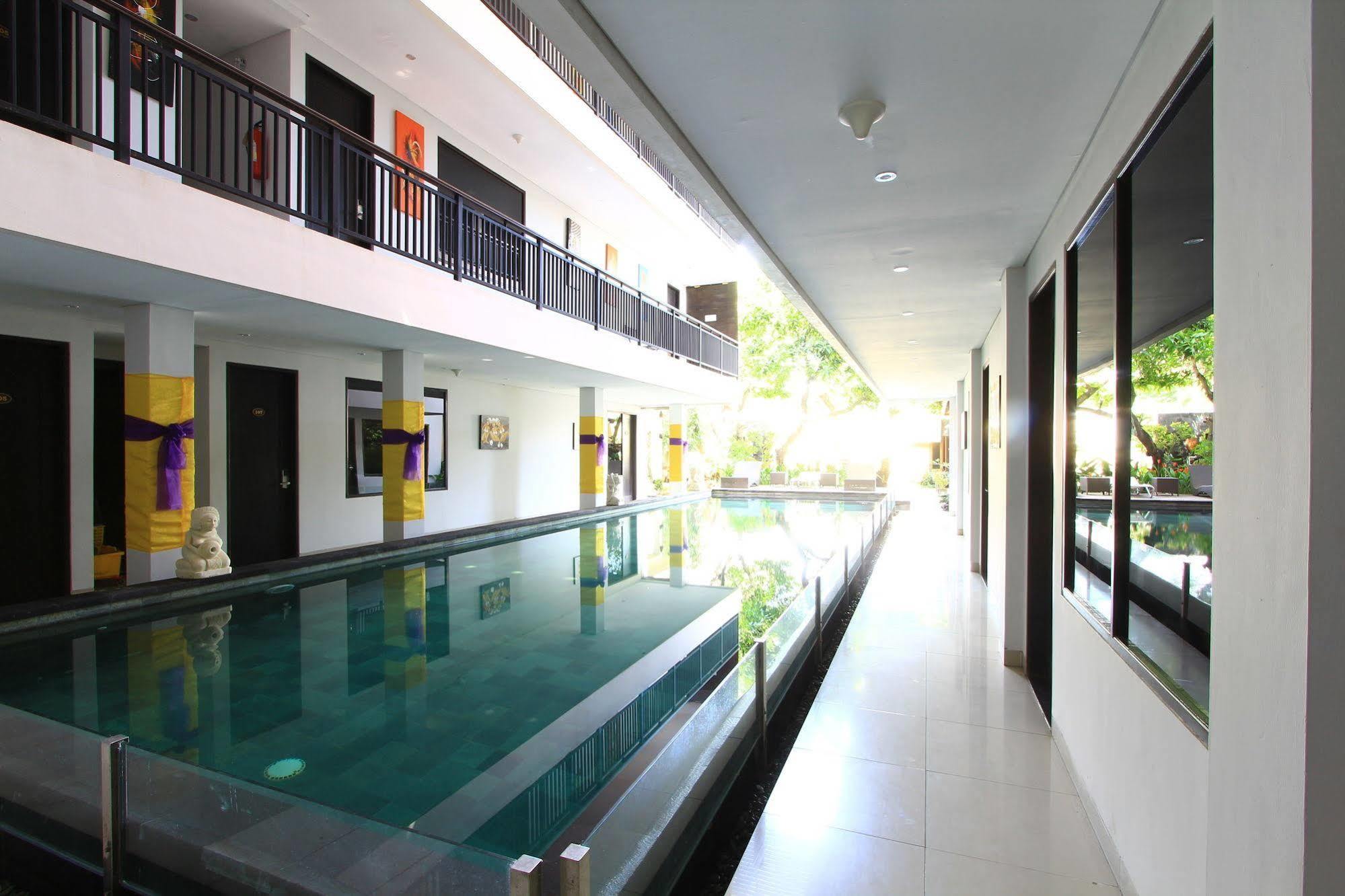 Gosyen Hotel Legian Extérieur photo