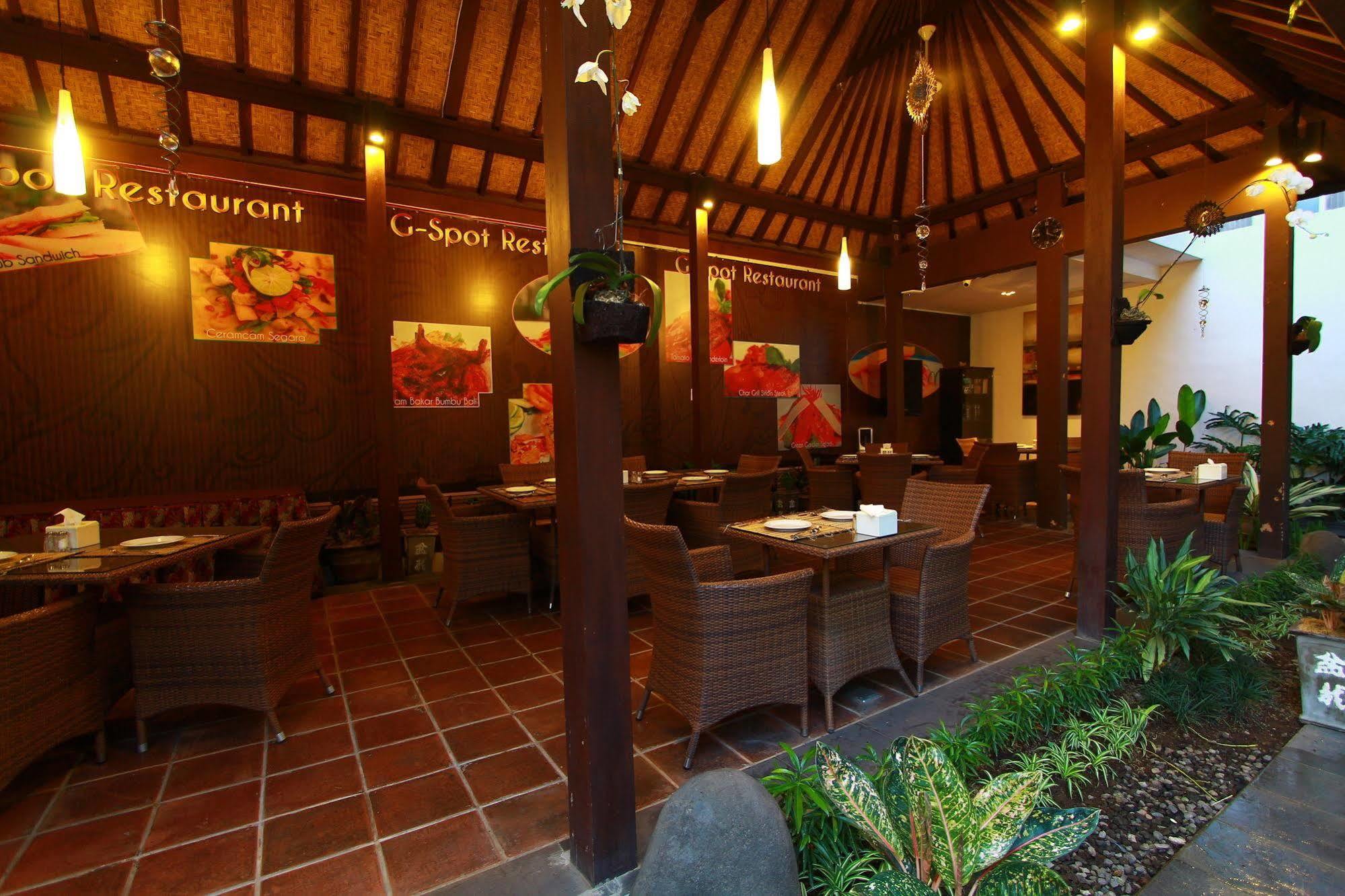Gosyen Hotel Legian Extérieur photo